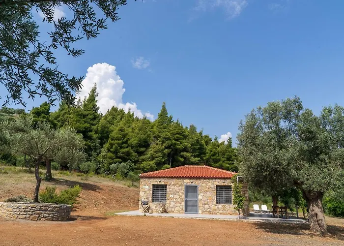 The Ideal Secluded Retreat *