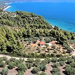 The Ideal Secluded Retreat