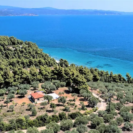 The Ideal Secluded Retreat *