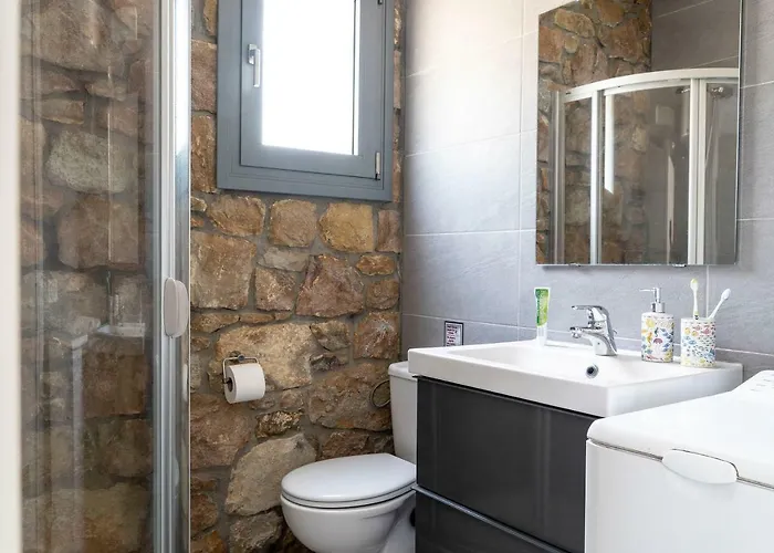 The Ideal Secluded Retreat *